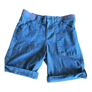 Lee relaxed fit chambray shorts SZ 10/ med